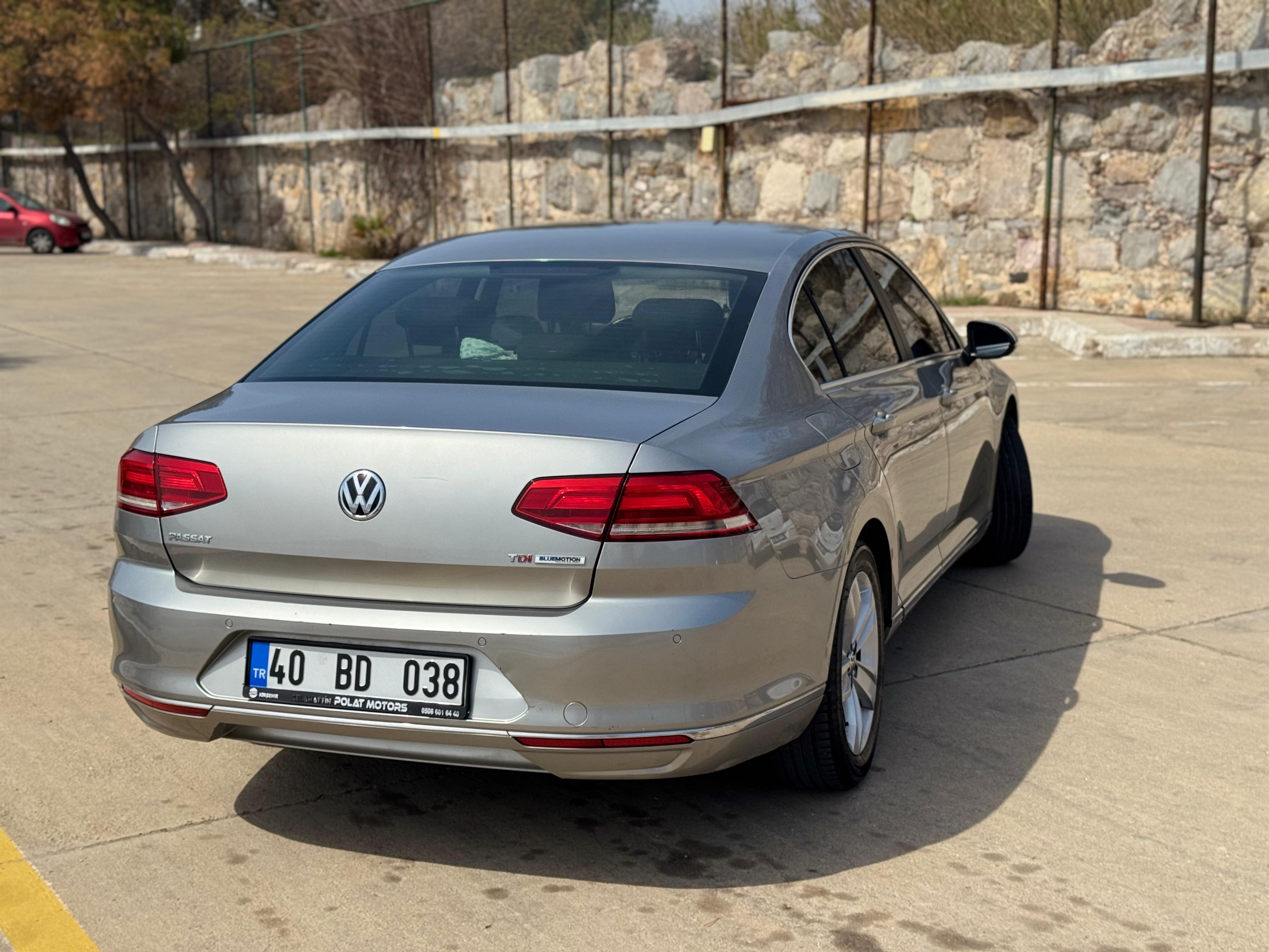 VOLKSWAGEN PASSAT 11
